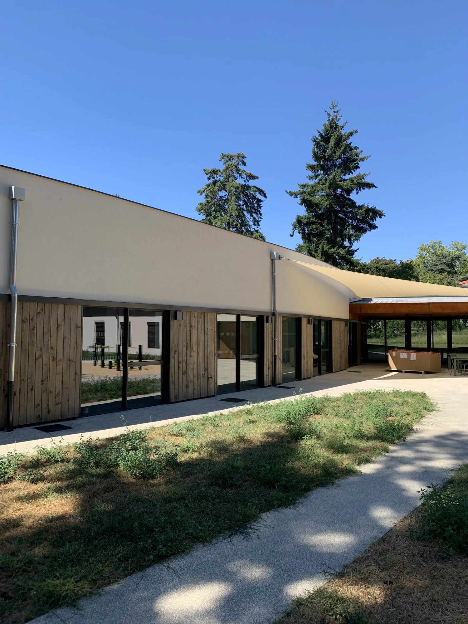 Bâtiment d'accueil — chantier SO.R.IS